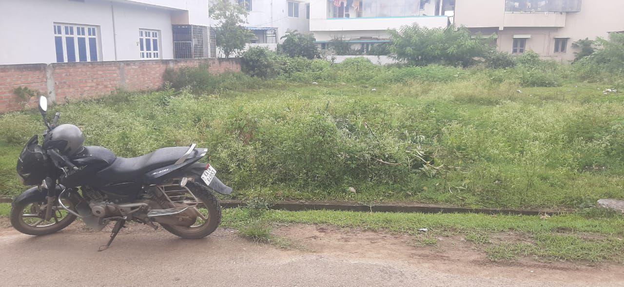 6 sites available - Property Type: Sites - Price: ₹3500 per sq ft